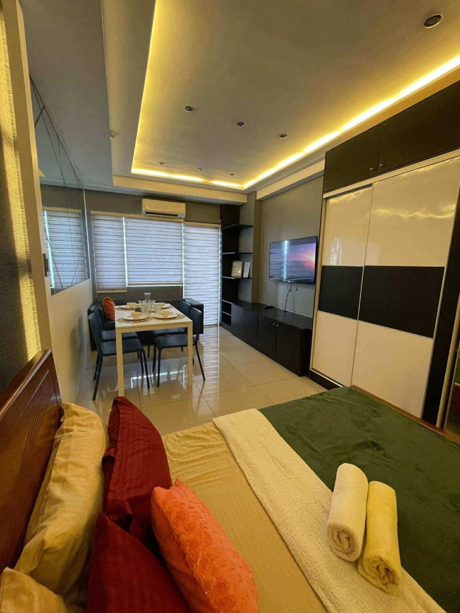 Kys 3 Staycation Near Naia Mall Of Asia Pasay Buitenkant foto